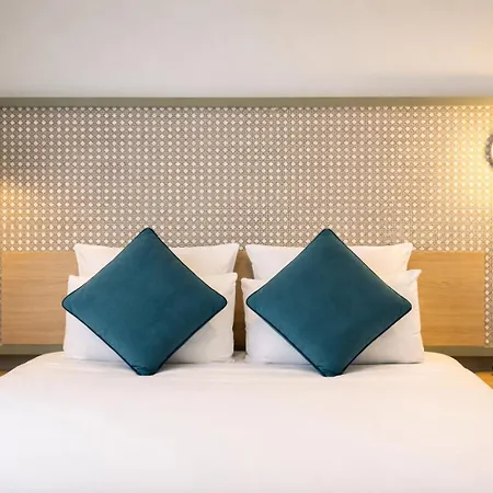 Hotel Cervantes By Happyculture-2